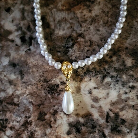 Vintage Bridal Party Pearl Drop Earrings and Necklace - Picture 2 of 4